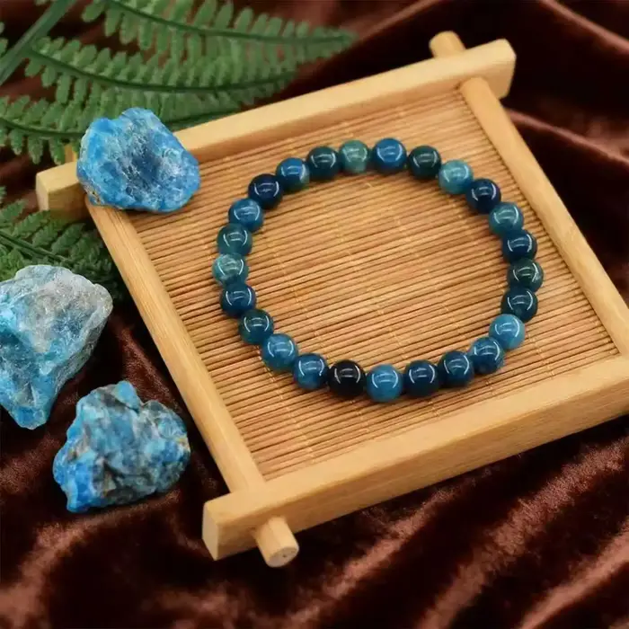 Bracelet de perles d'apatite bleue avec concept Reiki pour hommes et femmes