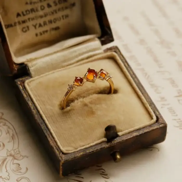 Bague magique en ambre soleil