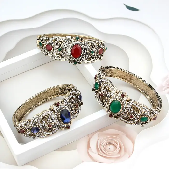 Ensemble de bijoux indiens à fleurs en résine pour femmes, bracelet et boucles d'oreilles, engagement et occasions spéciales