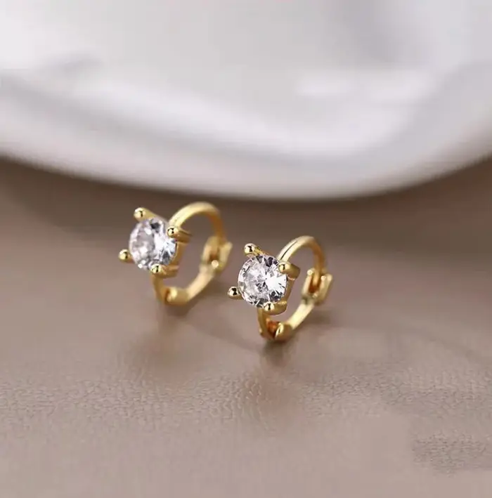 Petites boucles d'oreilles en cristal pour femmes, Simple, à quatre griffes, clou en os, accessoires