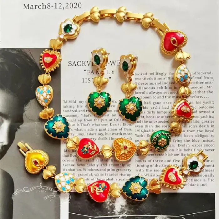 Ensemble de bracelets dorés rétro multicouches pour femmes