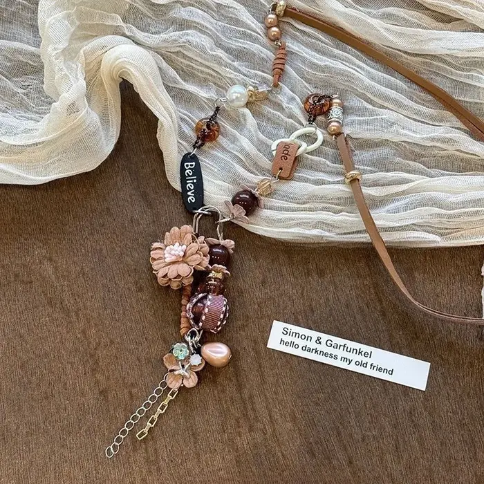 Collier long avec pendentif fleur pour femme