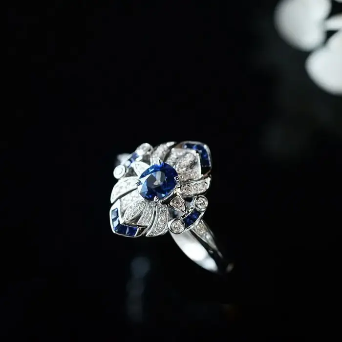 Bagues de luxe en saphir bleu clair pour femmes