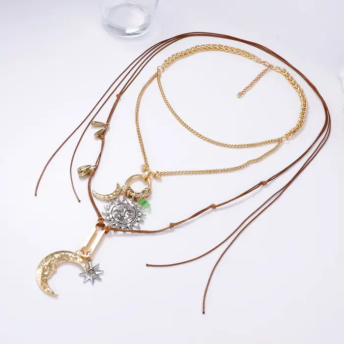 Colliers pendentifs Soleil et Lune pour femmes 2026 – Bijoux ethniques vintage tendance – Accessoires de cou