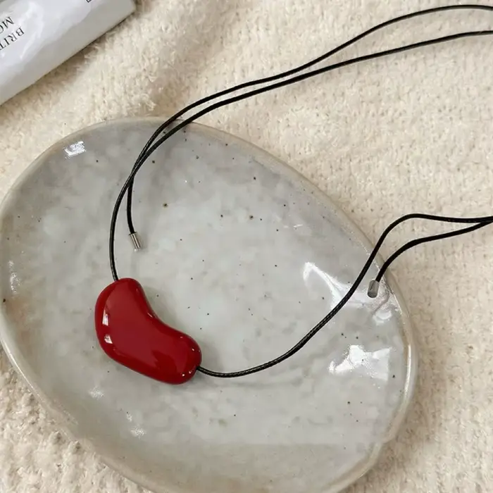 Nouveau Collier Cœur en Résine avec Chaîne Réglable, Chaîne de Pull de Luxe, Cordon en Cuir, Collier