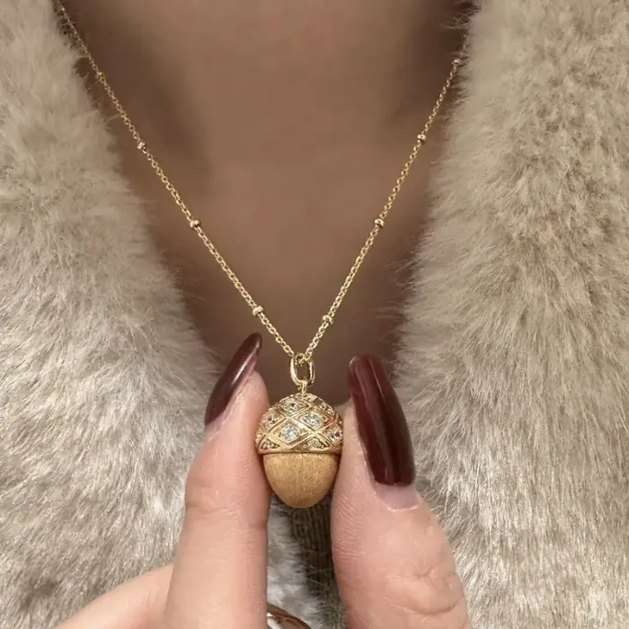 Breloques de luxe légères