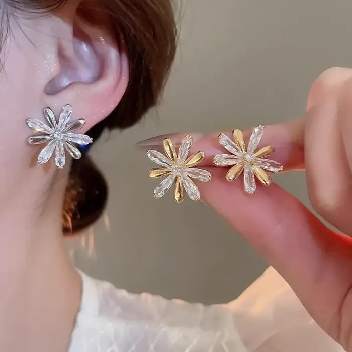 Boucles d'oreilles fleur entrelacées en métal plaqué or et argent avec zircon pour femmes accessoires quotidiens occasions spéciales