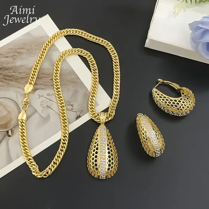 Ensemble de bijoux plaqués or