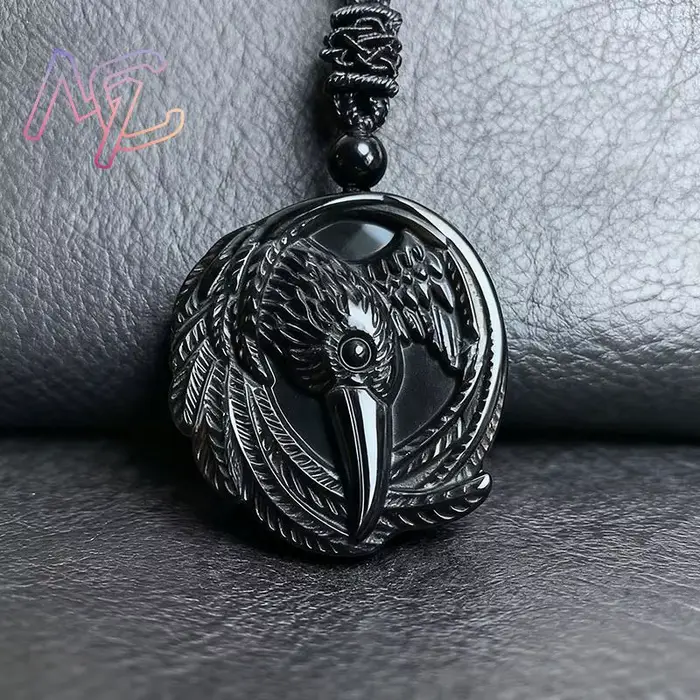 Collier pendentif corbeau en obsidienne véritable