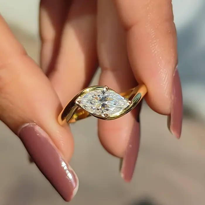 Bague de fiançailles en Moissanite taille Marquise avec céramique