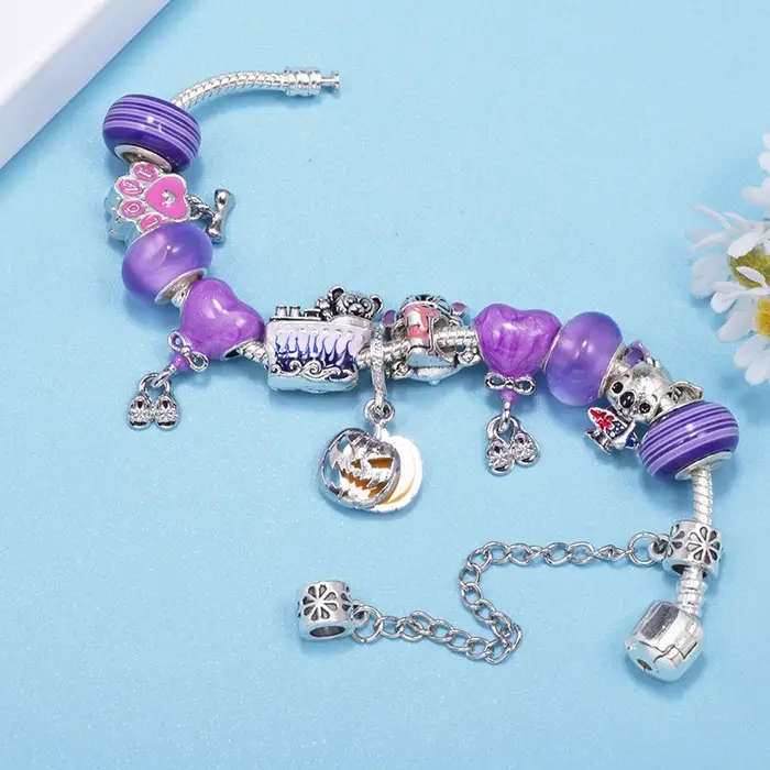 Bracelet à breloques pour femmes avec motifs plumes, bracelet mode hypoallergénique pour occasions spéciales