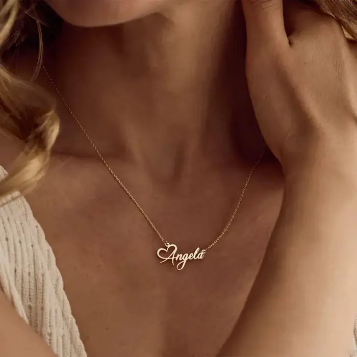 Collier personnalisé en acier inoxydable plaqué or 18 carats pour femme ou homme cadeau anniversaire occasion spéciale lettre gravée chaîne O minimaliste romantique