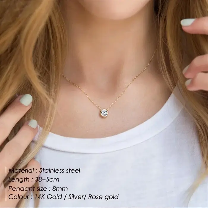 Collier personnalisé avec pierre de naissance des 12 mois