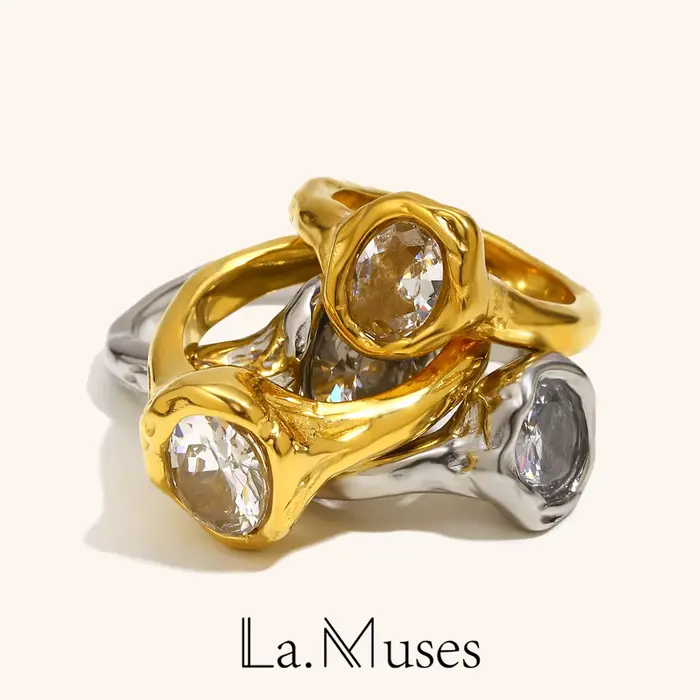 Bague de Luxe Rond Brillante en Zircon Acier Inoxydable Plaquée Or PVD pour Femmes Styles Élégants Soirées Bureau Occasions Spéciales