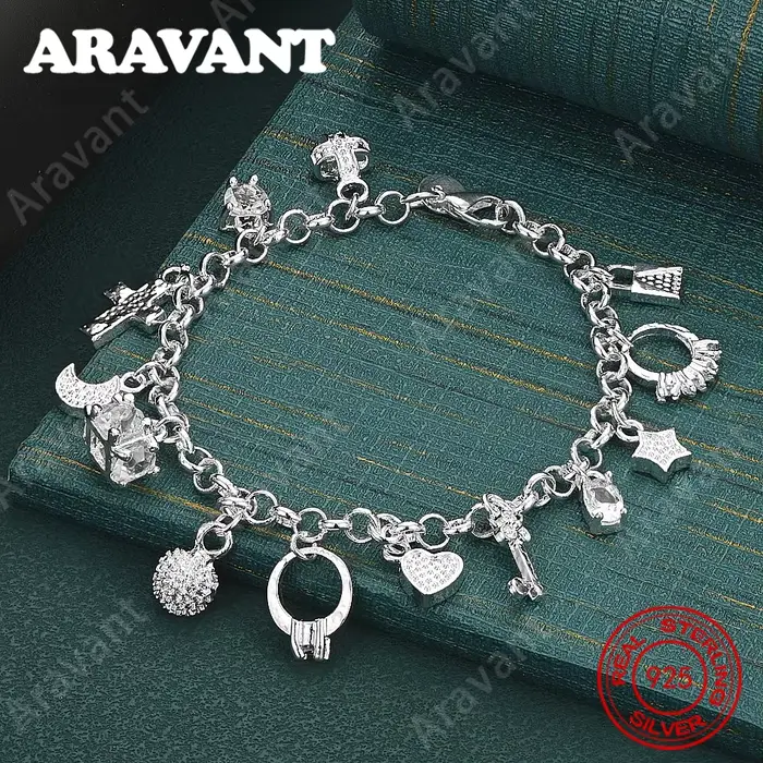 Bracelet en argent sterling 925 avec 13 breloques et éléments variés : un design frais et élégant po