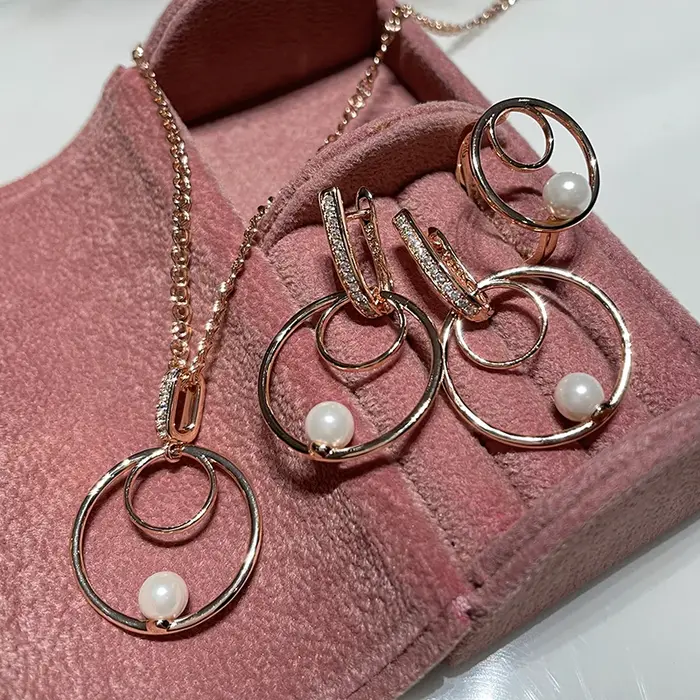Collier en Zircon Naturel Or Rose 585 Élégant Pour Femmes Occasions Spéciales Cadeau Bijou Luxe