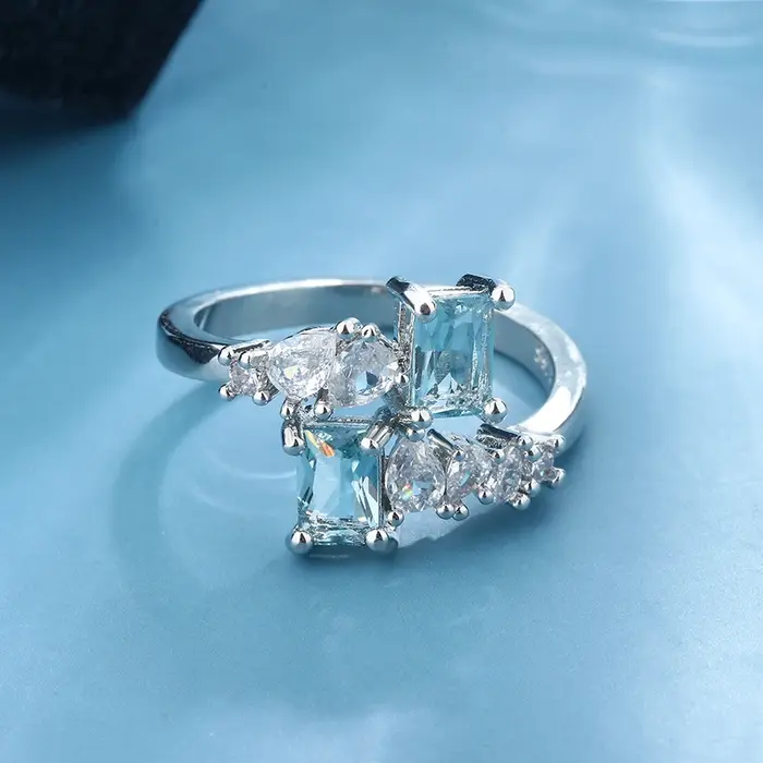 Bague exquise pour femmes
