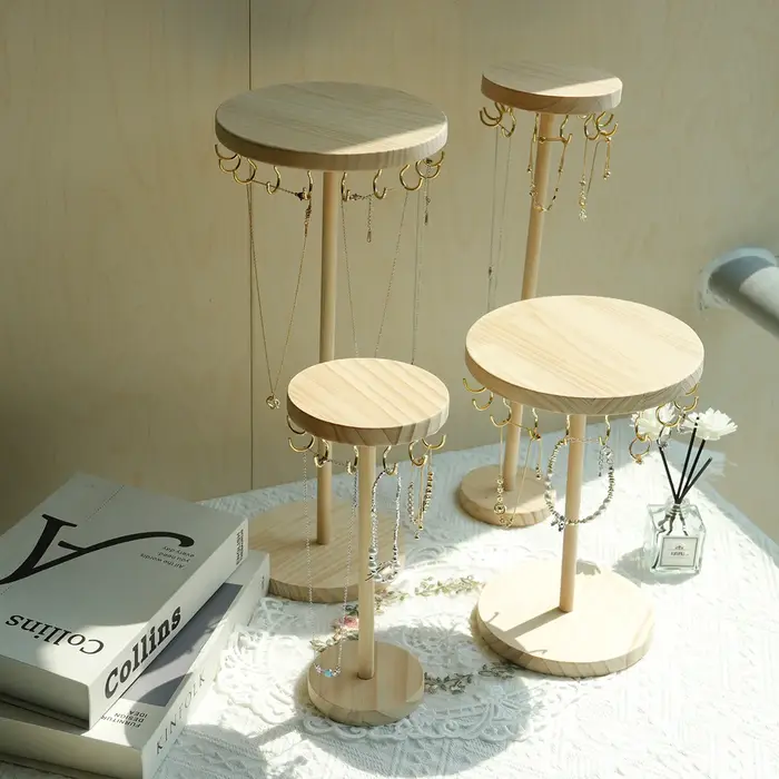 Présentoir à bijoux en bois avec crochets