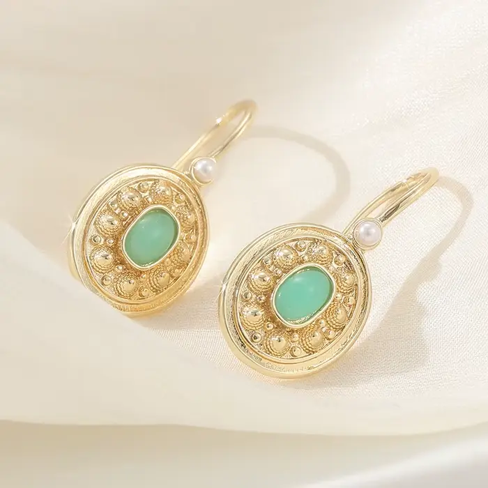 Boucles d'oreilles pendantes dorées vintage pour femmes