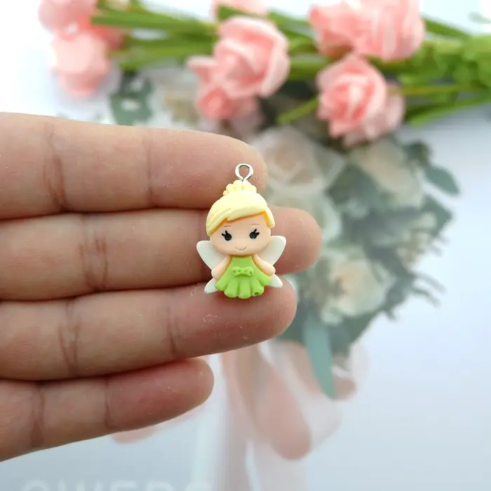 Breloque princesse en résine charmante pour bracelet de mode personnalisable avec 22 options de couleurs pour femme