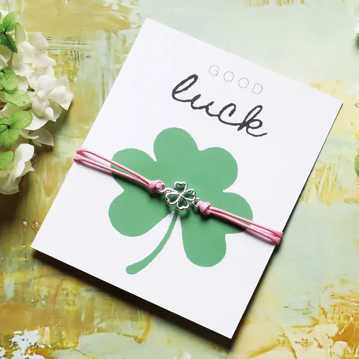 Bracelet de vœux trèfle à quatre feuilles