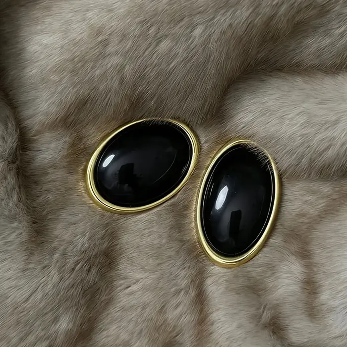 Boucles d'oreilles clous en résine rétro exagérées pour femmes, nouvelle collection 2026, breloques 