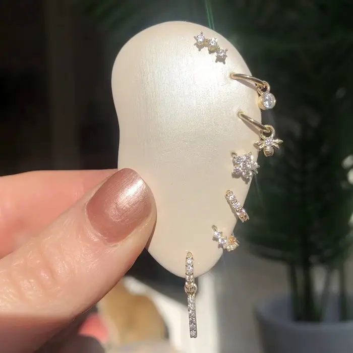 Boucles d'oreilles en argent sterling 925 serties de zirconium blanc étincelantes pour femmes et filles occasions spéciales partys mariage anniversaire engagement