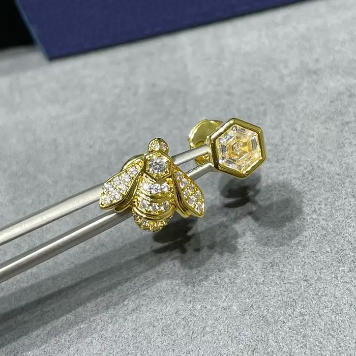 Boucles d'oreilles asymétriques en argent Sterling 2025, nouveau Style, pavé de zircone AAA, abeille