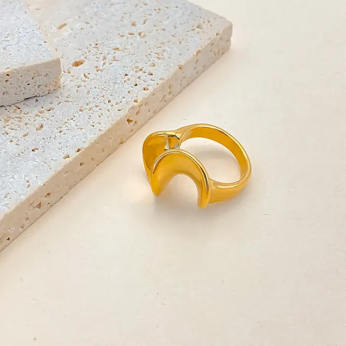 St.delan Vente en gros de bagues statement en acier inoxydable plaqué or 18 carats | Bijoux de mode pour femmes