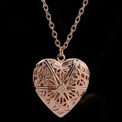 Colliers avec pendentif en forme de cœur creux, Bijoux à la mode, amour, breloque géométrique, cadea