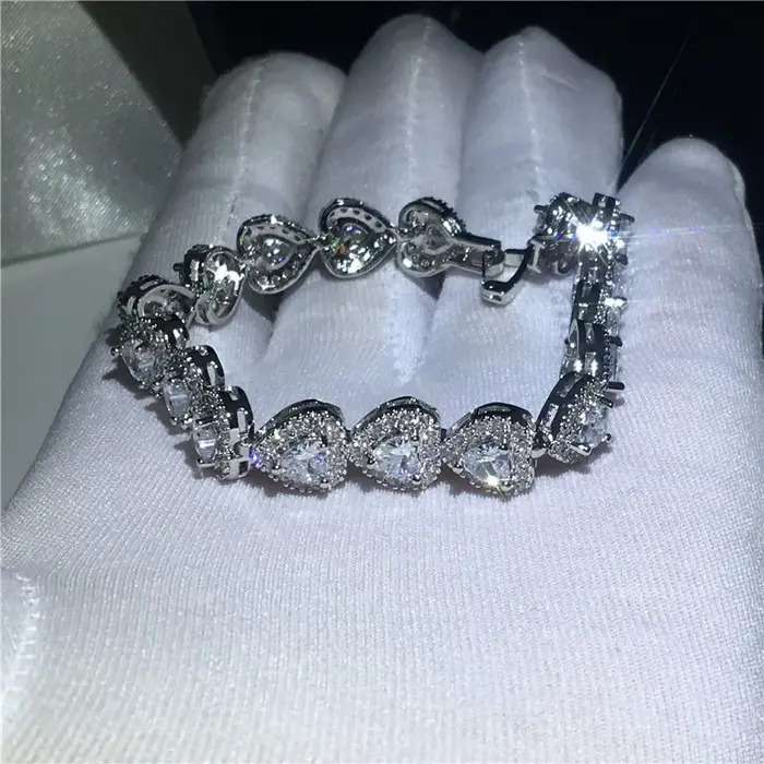 Bracelet en forme de cœur pour amoureux
