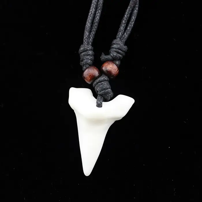 Collier dent de requin blanc pour femme, accessoires gothiques, ULréglable, bijoux punk, cadeau, ven