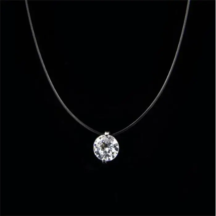 Collier en cristal brillant pour femmes