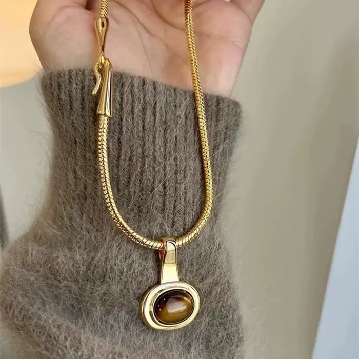 Collier pendentif en pierre d'oeil de tigre pour femmes, accessoire de bijoux à la mode, chaîne de c
