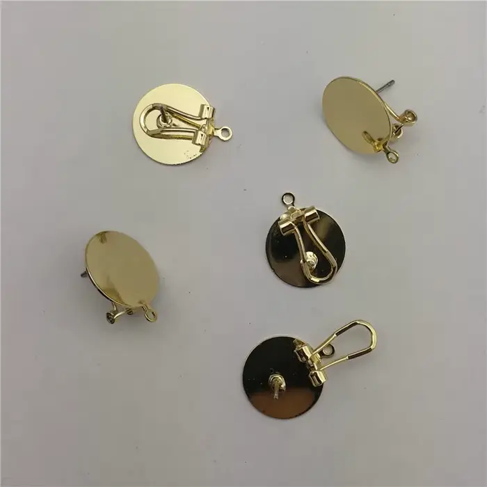 Réinitialisation d'oreille en métal doré et argenté avec épingle, clip d'oreille en cuivre, recherche de boucle d'oreille bricolage, document, 15mm, 20 pièces