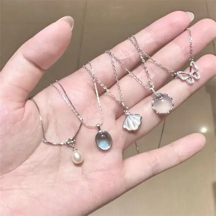 Ensemble de collier pendentif 5 pièces: collier frais et doux, chaîne de clavicule, bijoux minimalis