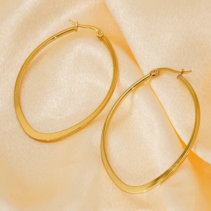Boucles d'oreilles rondes à aplatissement elliptique