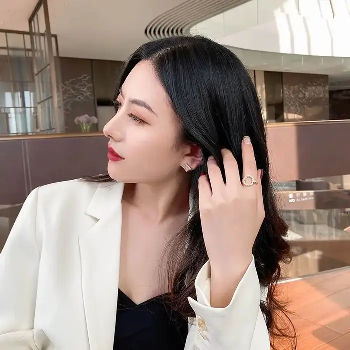 Bague ouverte en zircon pour femmes