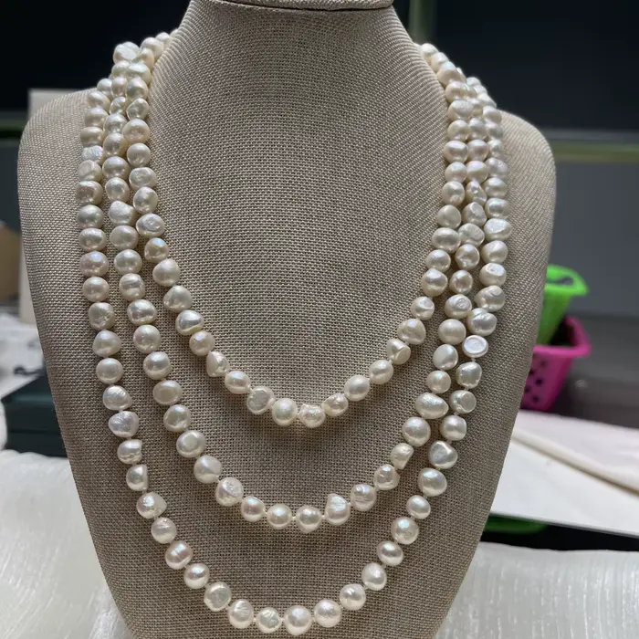 Collier de perles baroques d'eau douce naturelles