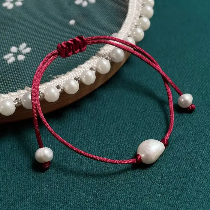 Bracelet de Perles d'Eau Douce Naturelles pour Femme et Fille, Corde Rouge et Noire Irrégulière, Gra