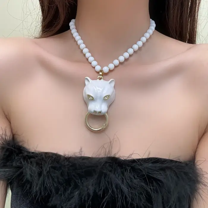 Collier pendentif léopard en émail élégant LATS pour femmes