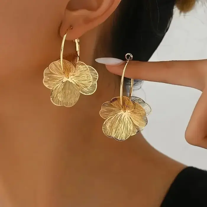 Boucles d'oreilles créoles dorées à fleurs creuses Double couche pour femmes