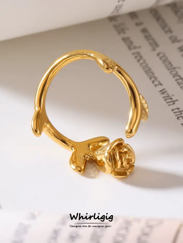 Bague en acier inoxydable plaqué or rose pour femmes élégante avec motif plante pour occasions spéciales comme Saint Valentin