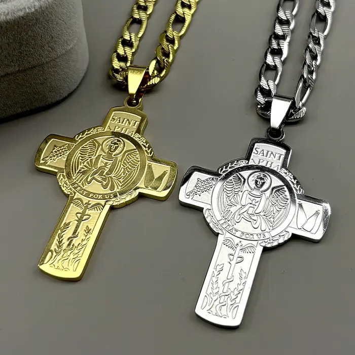 Collier pendentif croix Saint Raphaël chrétien