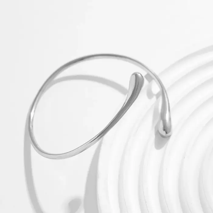 Bracelet manchette du bras supérieur en métal pour femmes