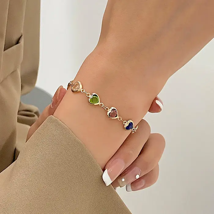 Bracelet en forme de cœur coloré pour femmes