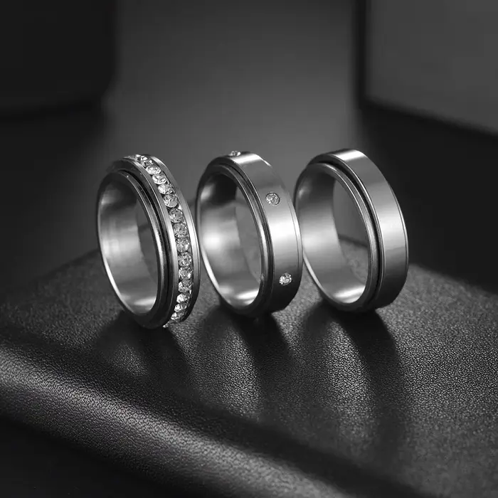 Anneau d'Anxiété en Acier Inoxydable Zircone Cubique pour Femmes Bague Anti-Stress Décontractée Occasions d'Engagement