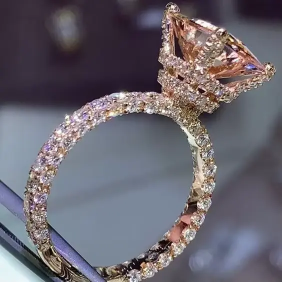 Bague de mariage en or rose sous Halo, bague de fiançailles en morganite taillée sur coussin, zircon