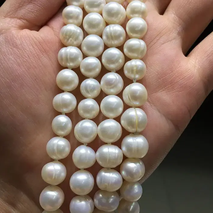 Long collier de perles d'eau douce naturelles pour femmes