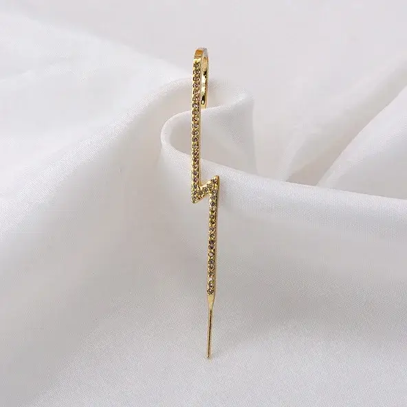 Boucle d'oreille en zircon couleur or